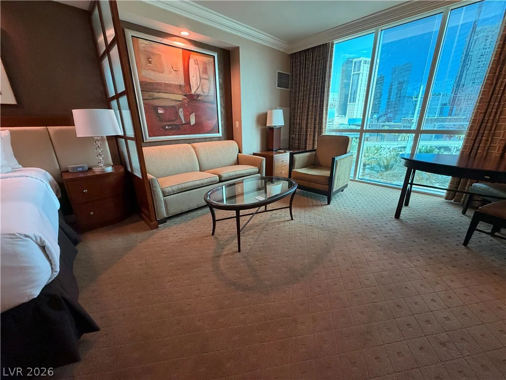 125 HARMON, Las Vegas, NV 89109