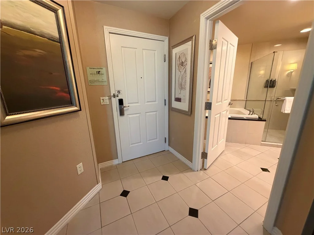 125 HARMON, Las Vegas, NV 89109