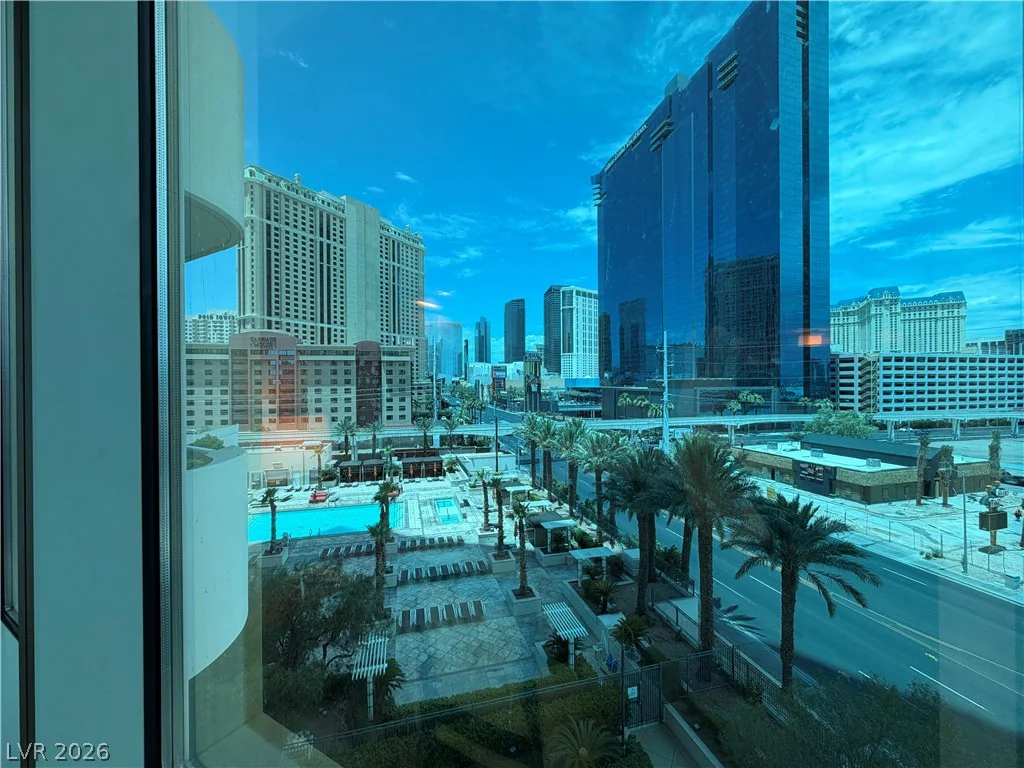125 HARMON, Las Vegas, NV 89109