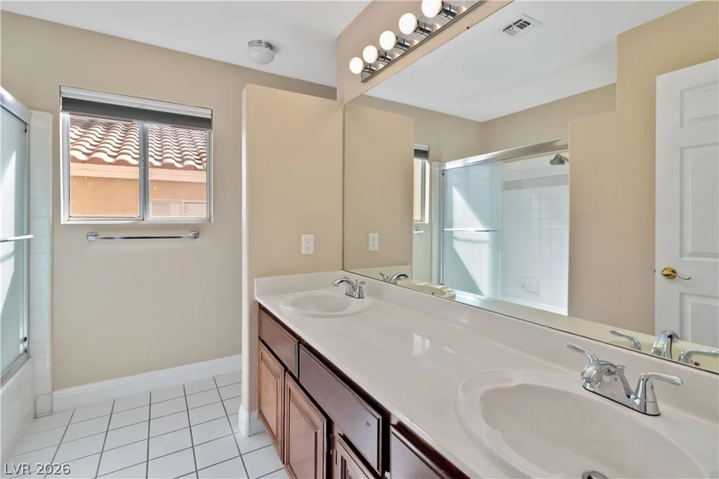 8228 Ocean Terrace, Las Vegas, NV 89128
