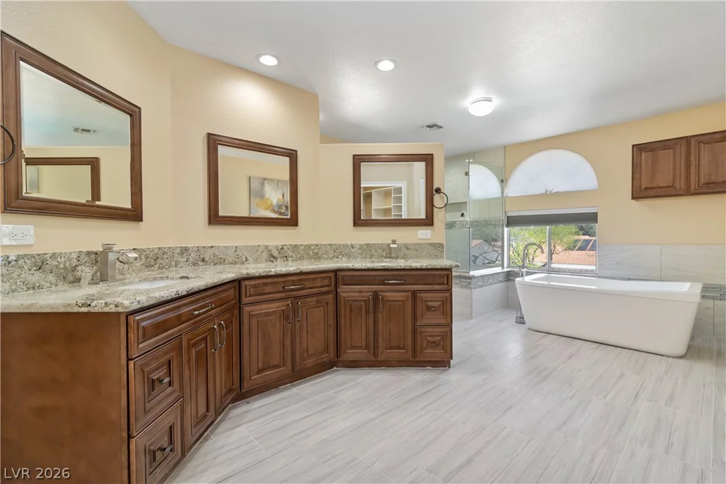 8228 Ocean Terrace, Las Vegas, NV 89128