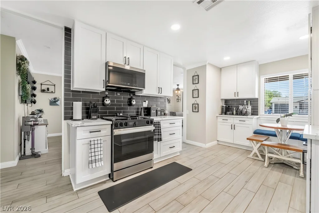 5574 Berchmans, Las Vegas, NV 89122