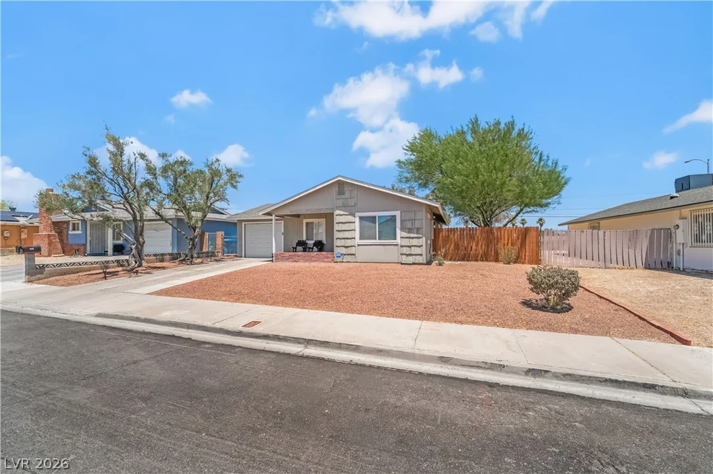5574 Berchmans, Las Vegas, NV 89122