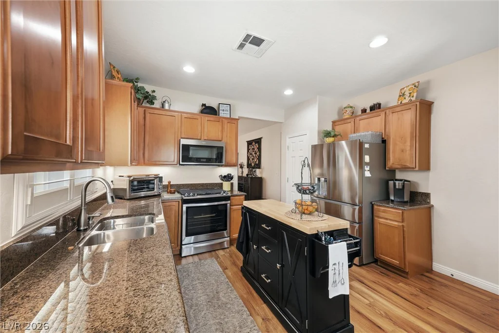 7421 Petrel, North Las Vegas, NV 89084
