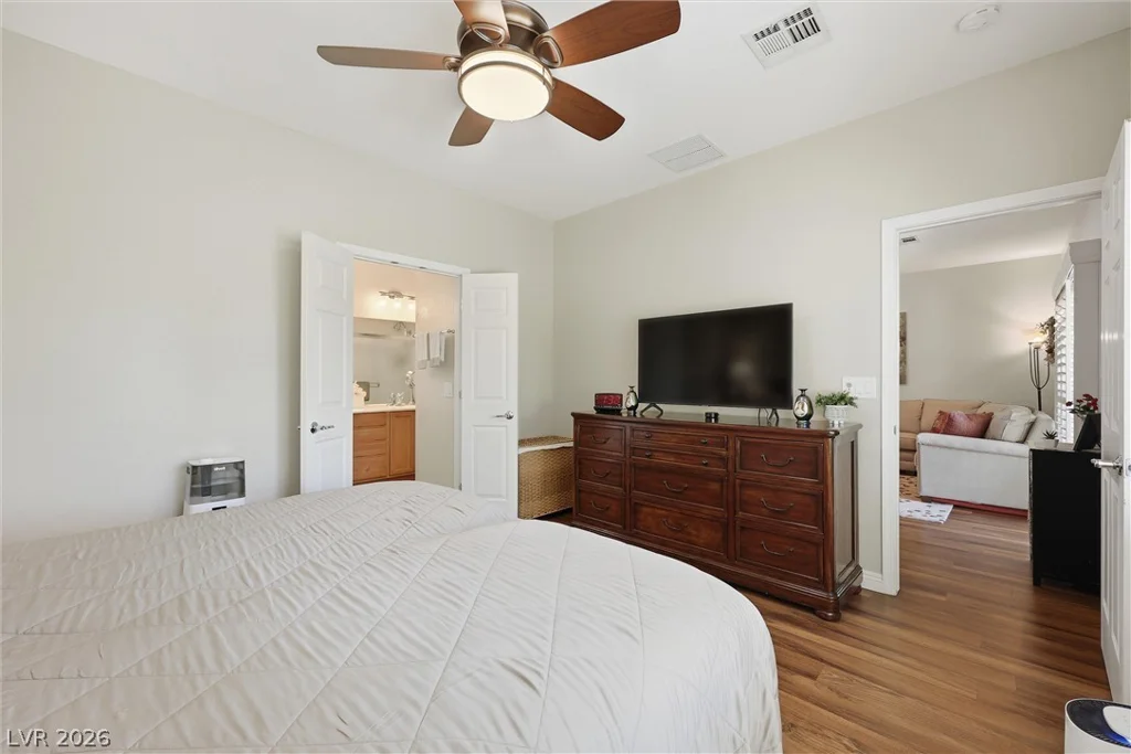 7421 Petrel, North Las Vegas, NV 89084