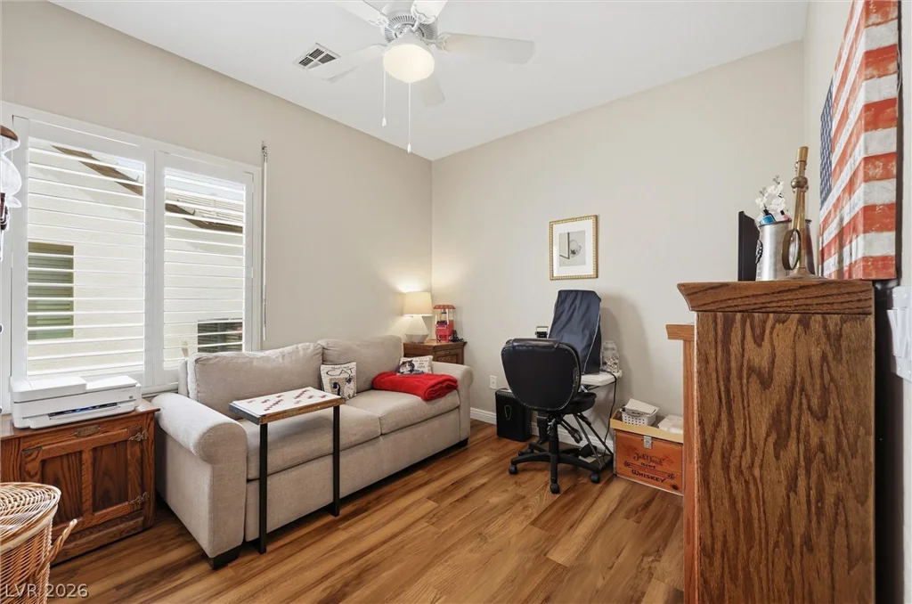 7421 Petrel, North Las Vegas, NV 89084