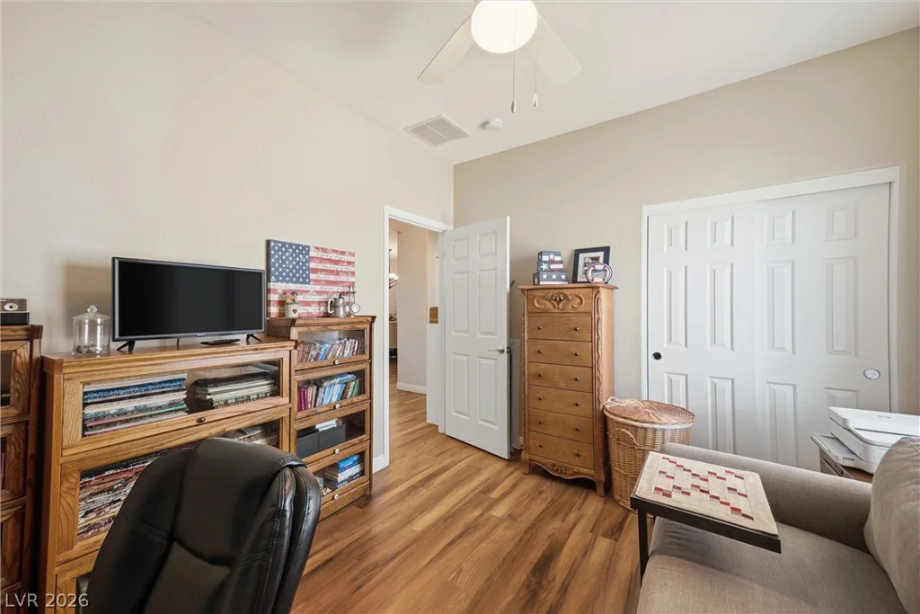 7421 Petrel, North Las Vegas, NV 89084