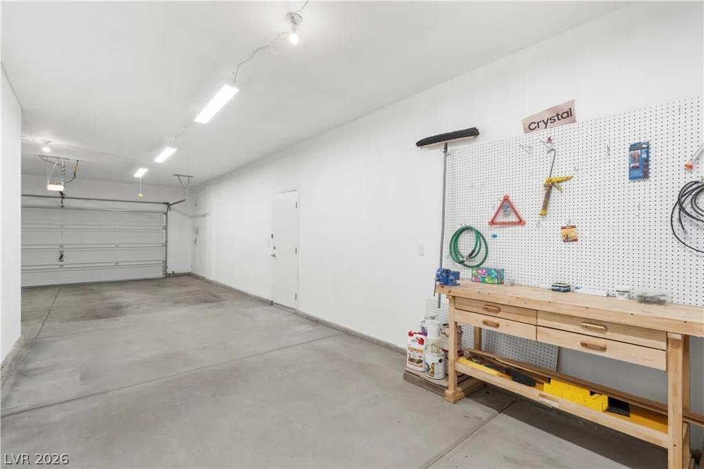 4921 Silent Birch, Las Vegas, NV 89131