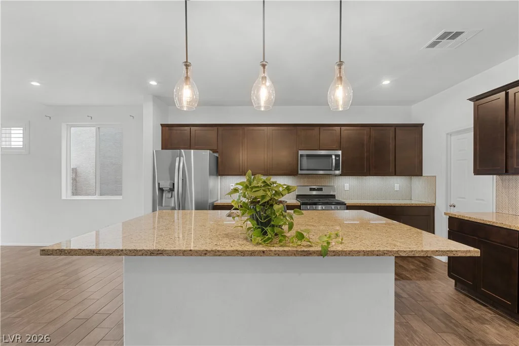 4921 Silent Birch, Las Vegas, NV 89131