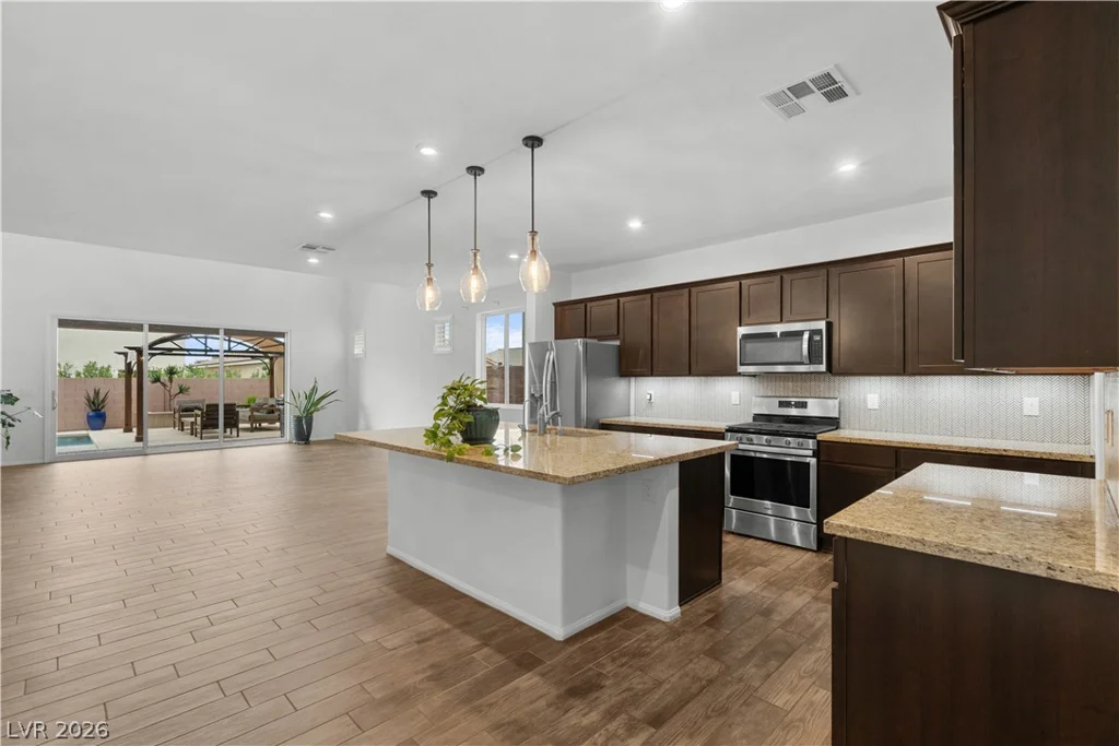 4921 Silent Birch, Las Vegas, NV 89131
