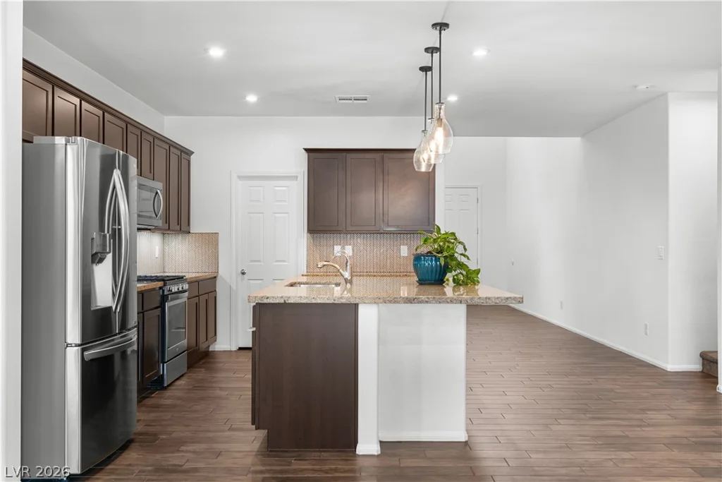 4921 Silent Birch, Las Vegas, NV 89131