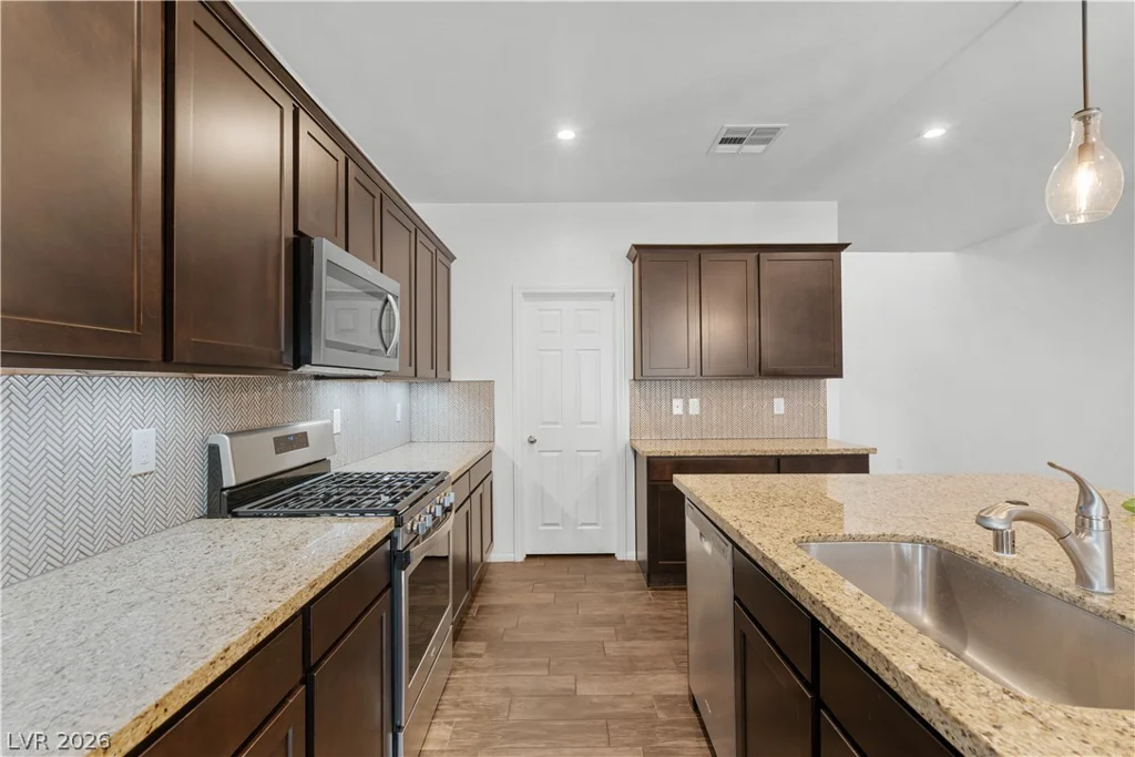 4921 Silent Birch, Las Vegas, NV 89131