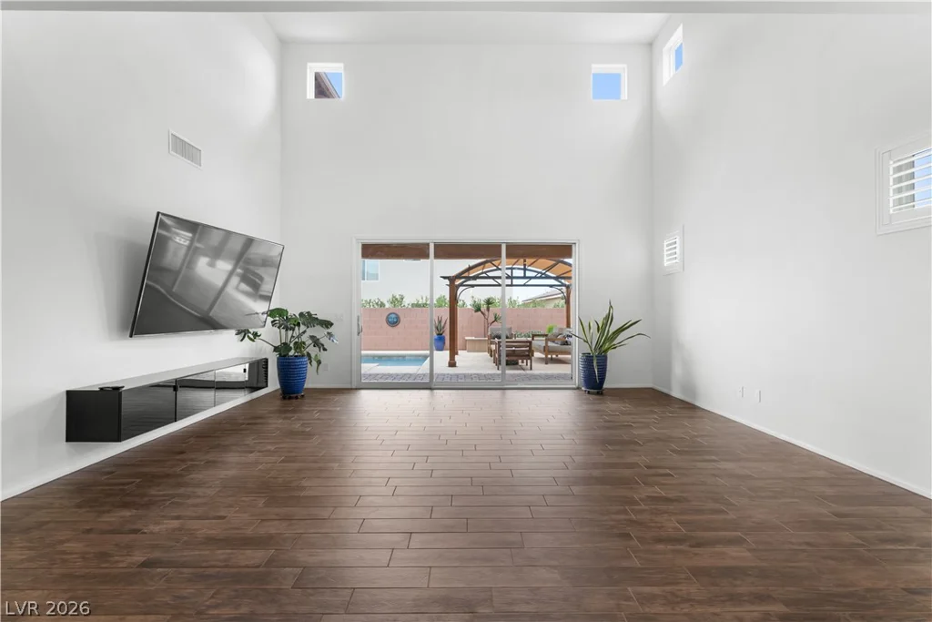 4921 Silent Birch, Las Vegas, NV 89131