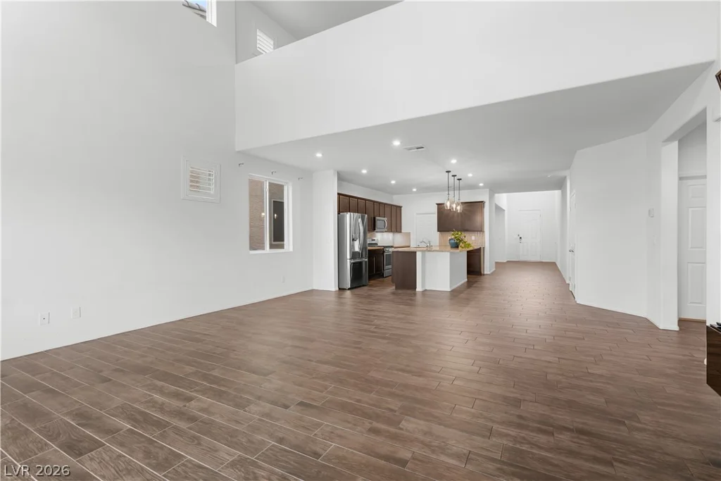 4921 Silent Birch, Las Vegas, NV 89131