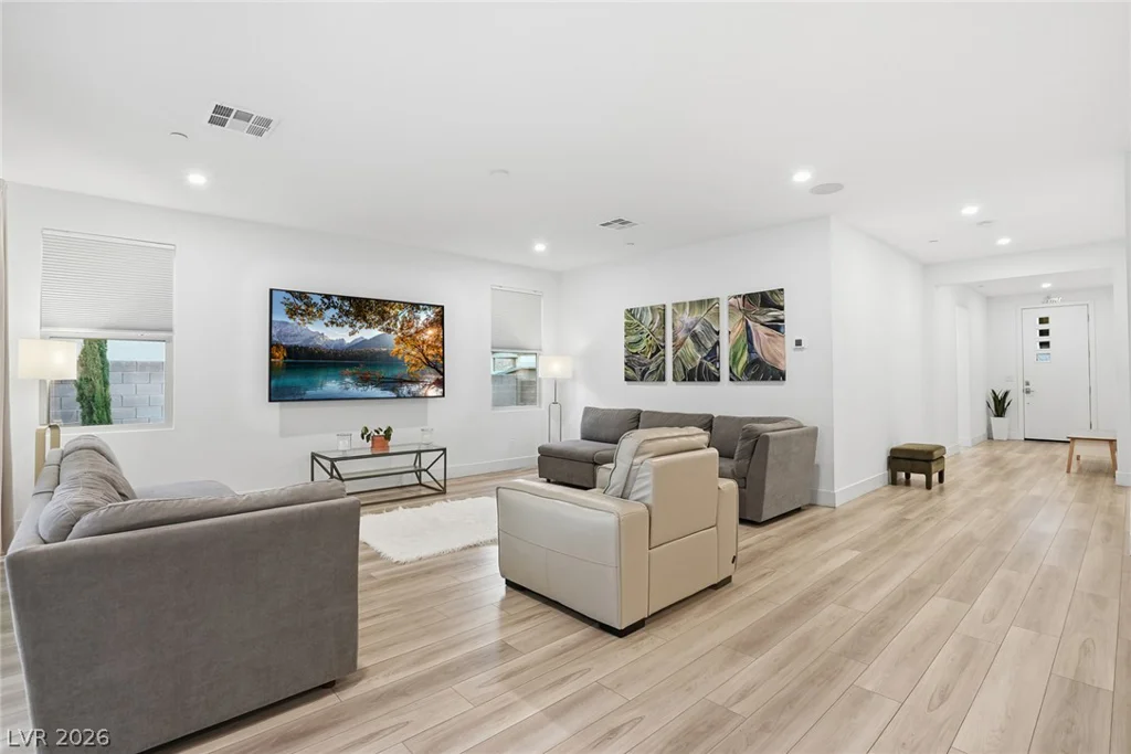 1917 Regal Bluff, Henderson, NV 89052