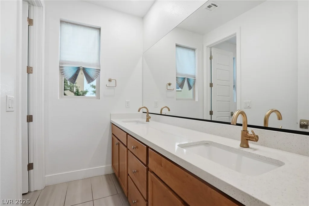 1917 Regal Bluff, Henderson, NV 89052