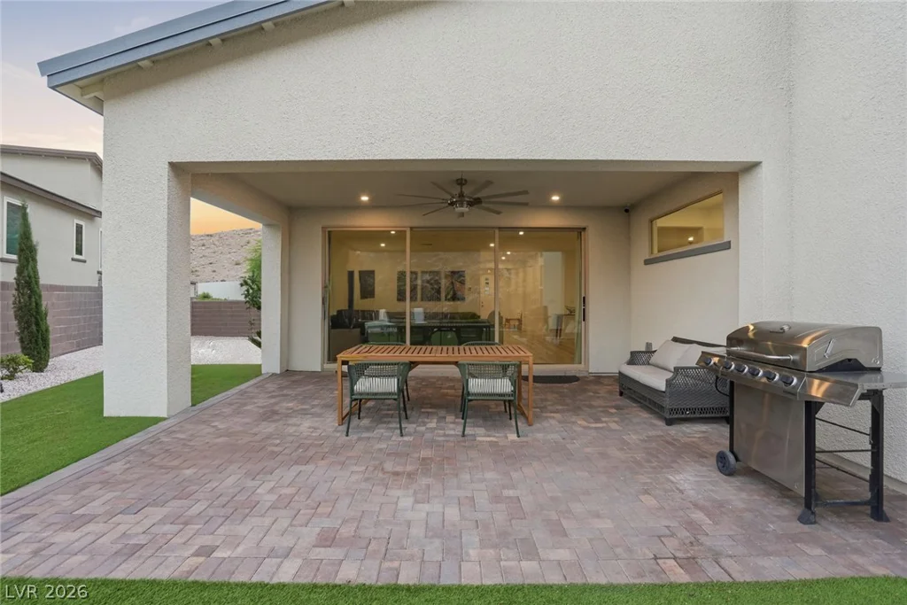 1917 Regal Bluff, Henderson, NV 89052