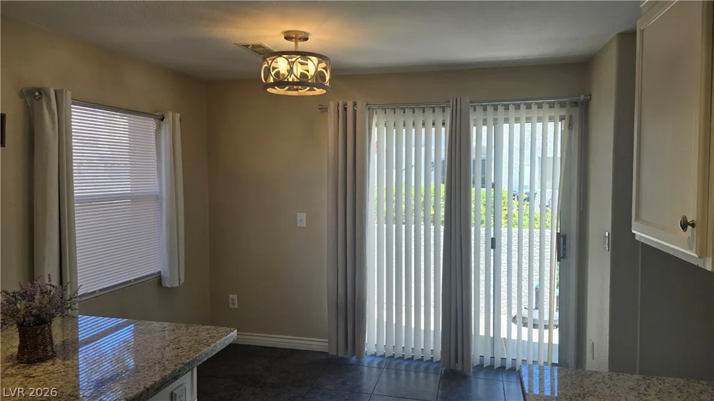 6805 Coral Rock, Las Vegas, NV 89108