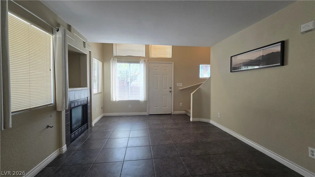 6805 Coral Rock, Las Vegas, NV 89108