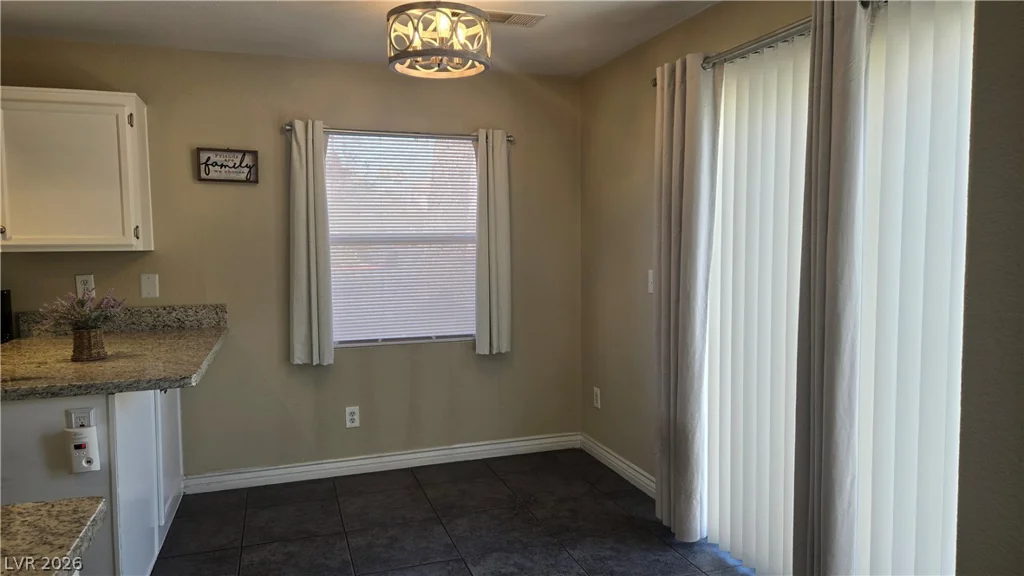 6805 Coral Rock, Las Vegas, NV 89108