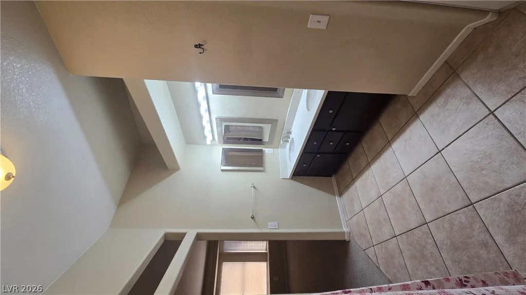 6805 Coral Rock, Las Vegas, NV 89108