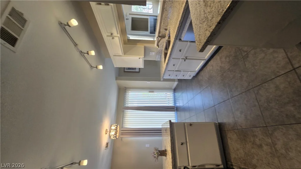 6805 Coral Rock, Las Vegas, NV 89108