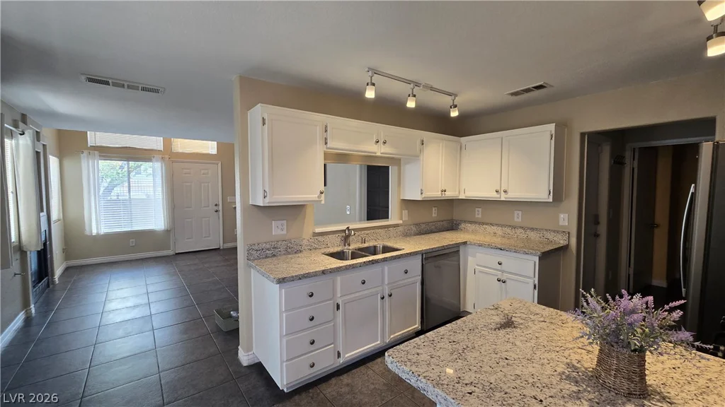 6805 Coral Rock, Las Vegas, NV 89108