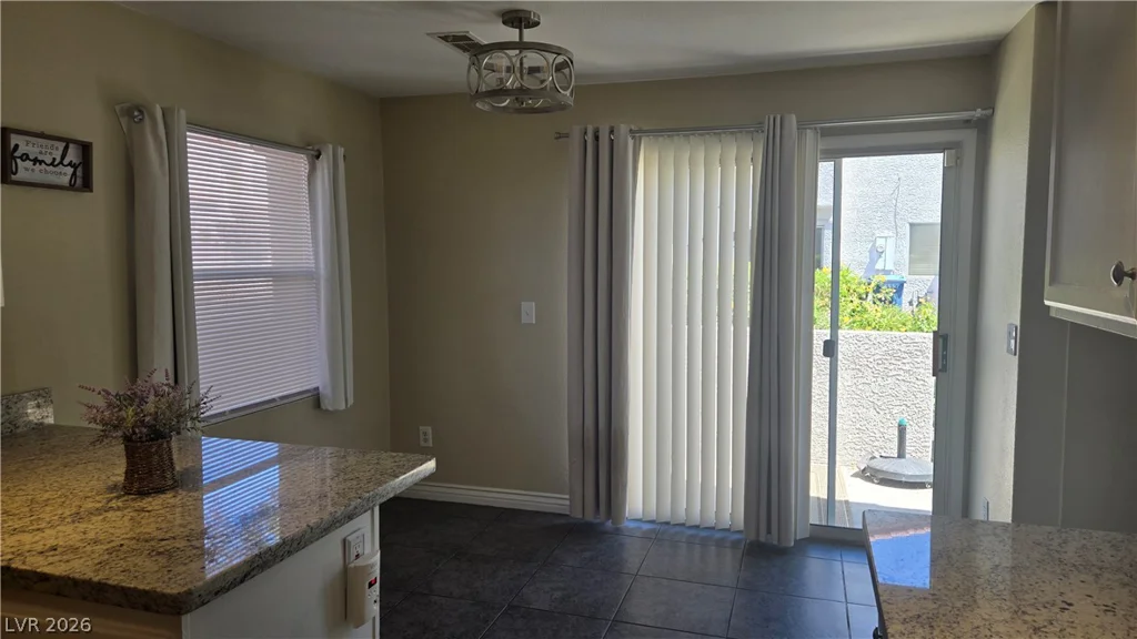 6805 Coral Rock, Las Vegas, NV 89108