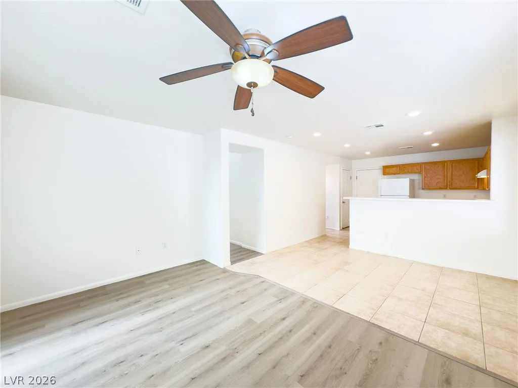 9456 Grandview Spring, Las Vegas, NV 89166