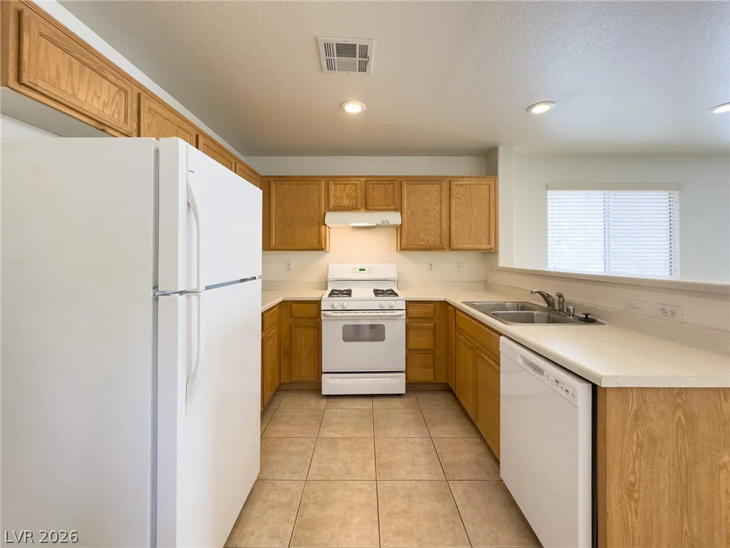 9456 Grandview Spring, Las Vegas, NV 89166