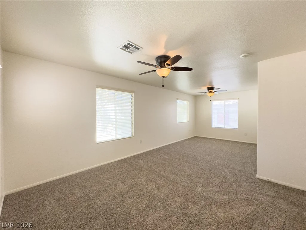 9456 Grandview Spring, Las Vegas, NV 89166