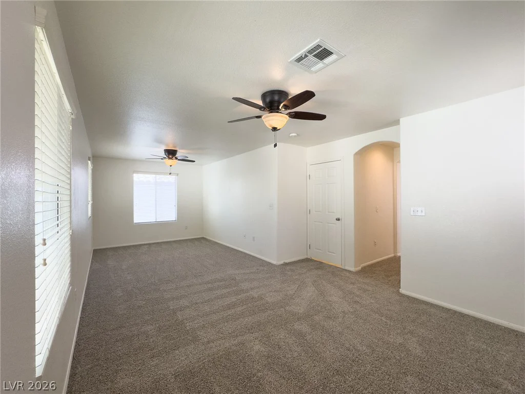 9456 Grandview Spring, Las Vegas, NV 89166