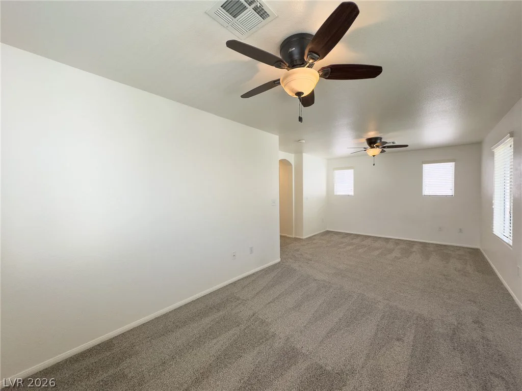 9456 Grandview Spring, Las Vegas, NV 89166