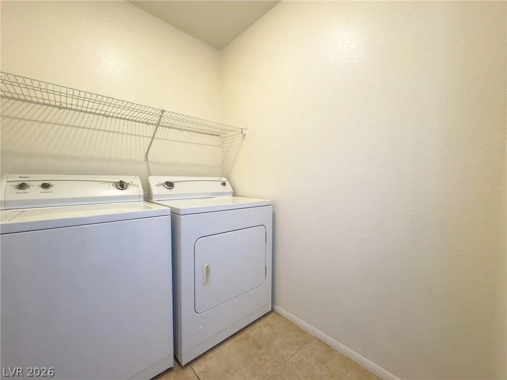 9456 Grandview Spring, Las Vegas, NV 89166