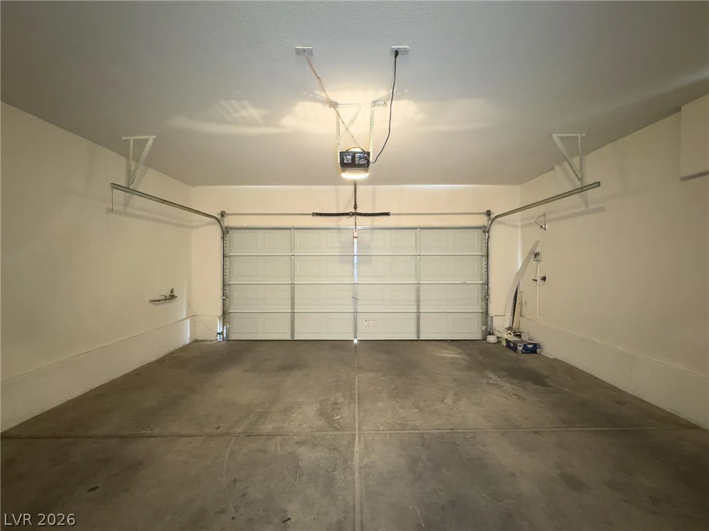 9456 Grandview Spring, Las Vegas, NV 89166
