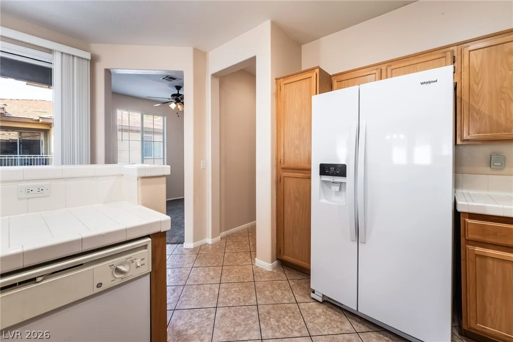 10241 Delray Beach, Las Vegas, NV 89129