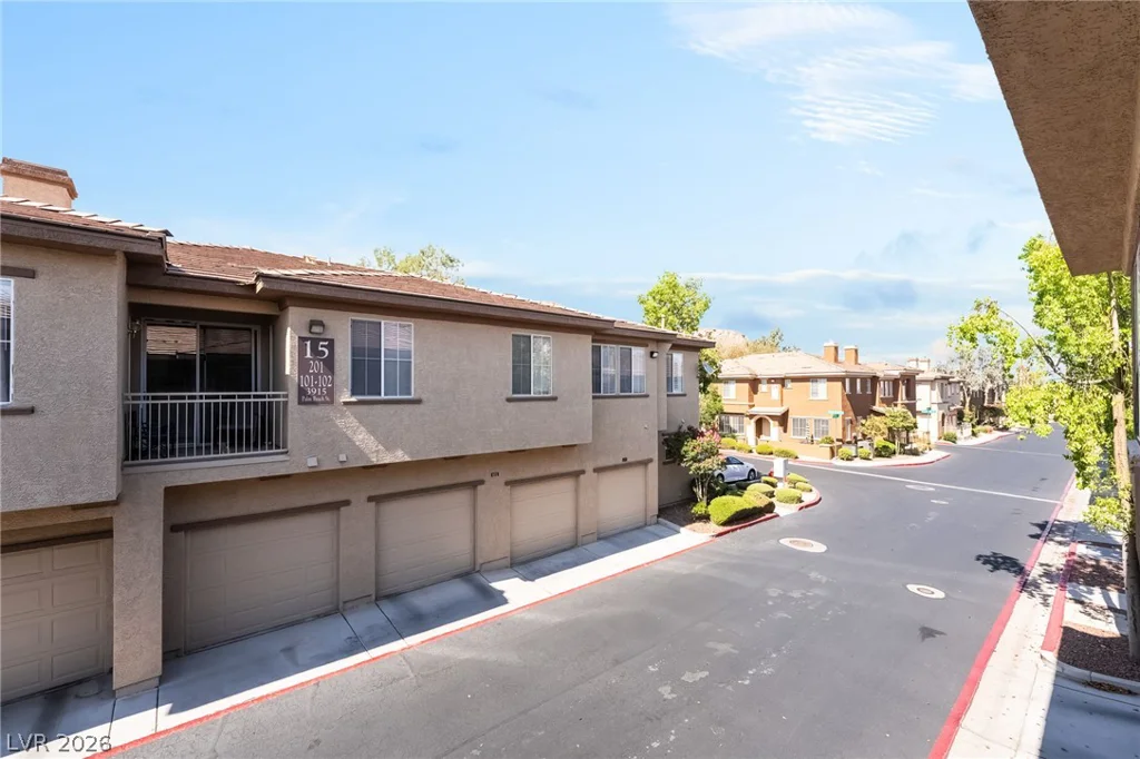 10241 Delray Beach, Las Vegas, NV 89129