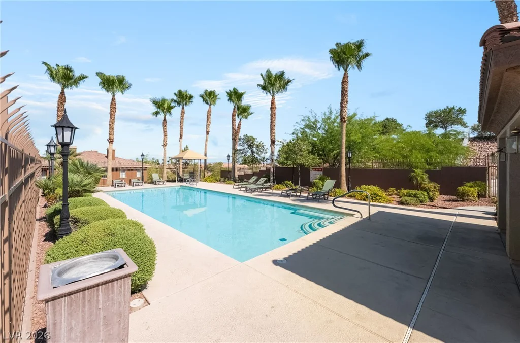 10241 Delray Beach, Las Vegas, NV 89129