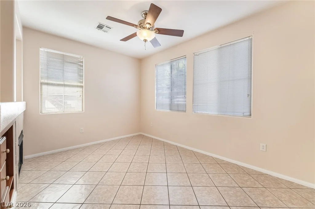 10241 Delray Beach, Las Vegas, NV 89129