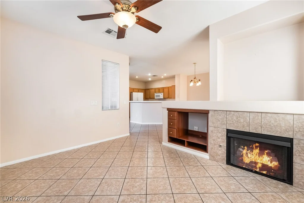 10241 Delray Beach, Las Vegas, NV 89129