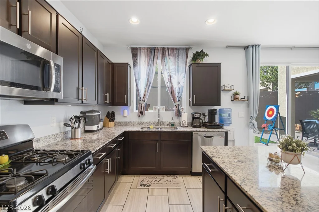 328 Baxters Bay, North Las Vegas, NV 89084