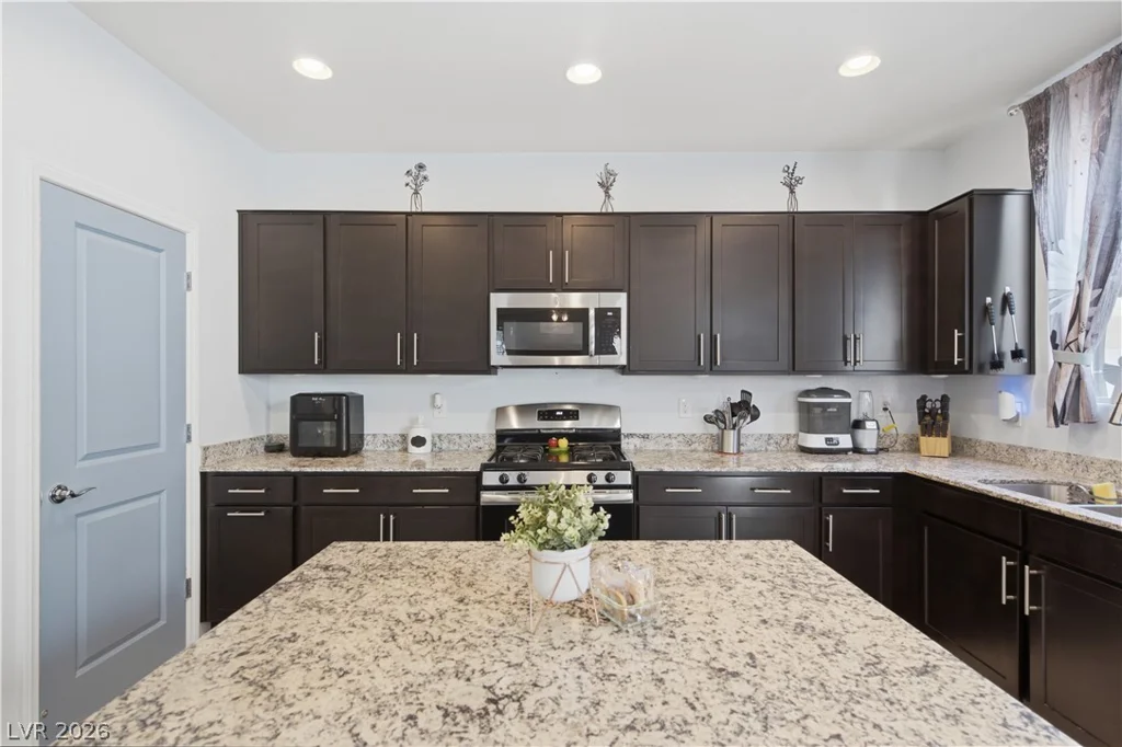 328 Baxters Bay, North Las Vegas, NV 89084