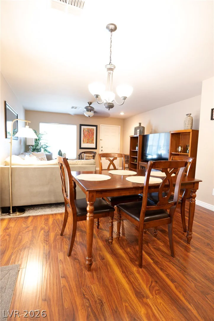 530 Primrose Hill, Las Vegas, NV 89178