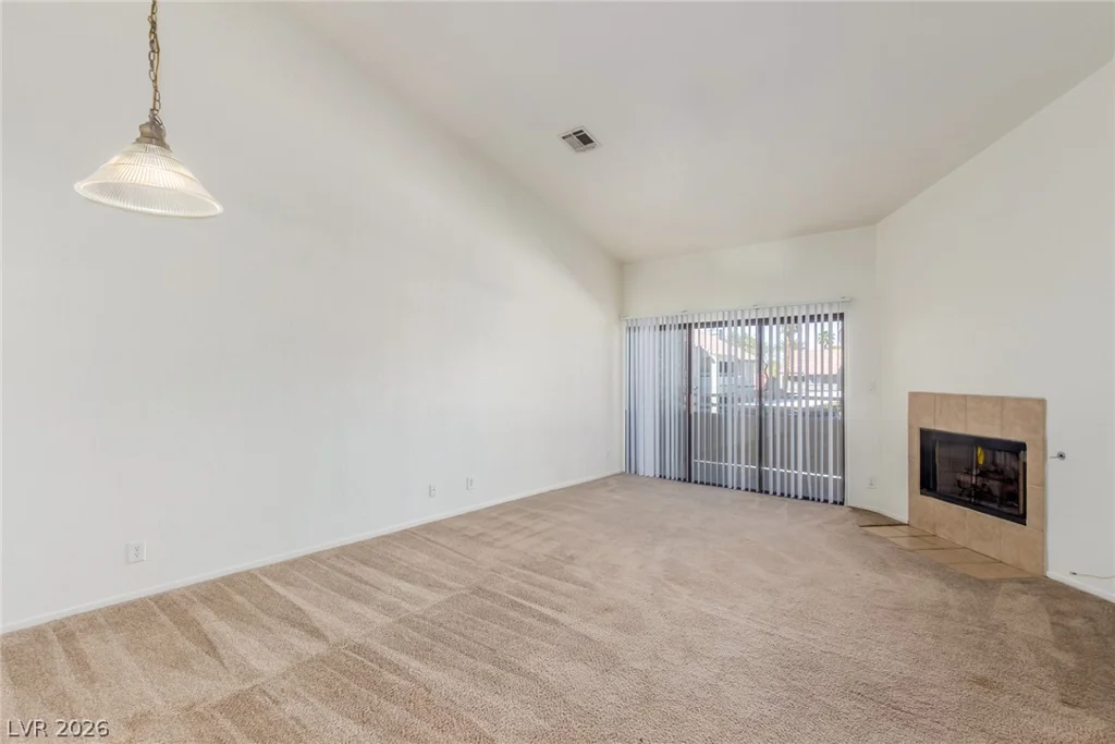 5072 Rainbow, Las Vegas, NV 89118