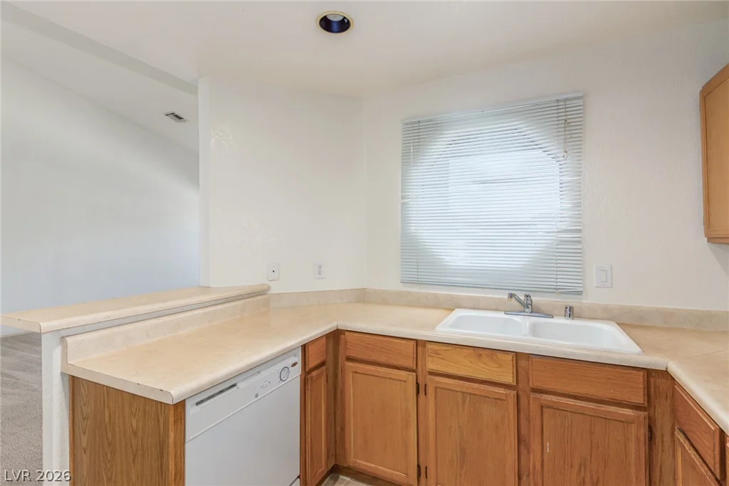 5072 Rainbow, Las Vegas, NV 89118