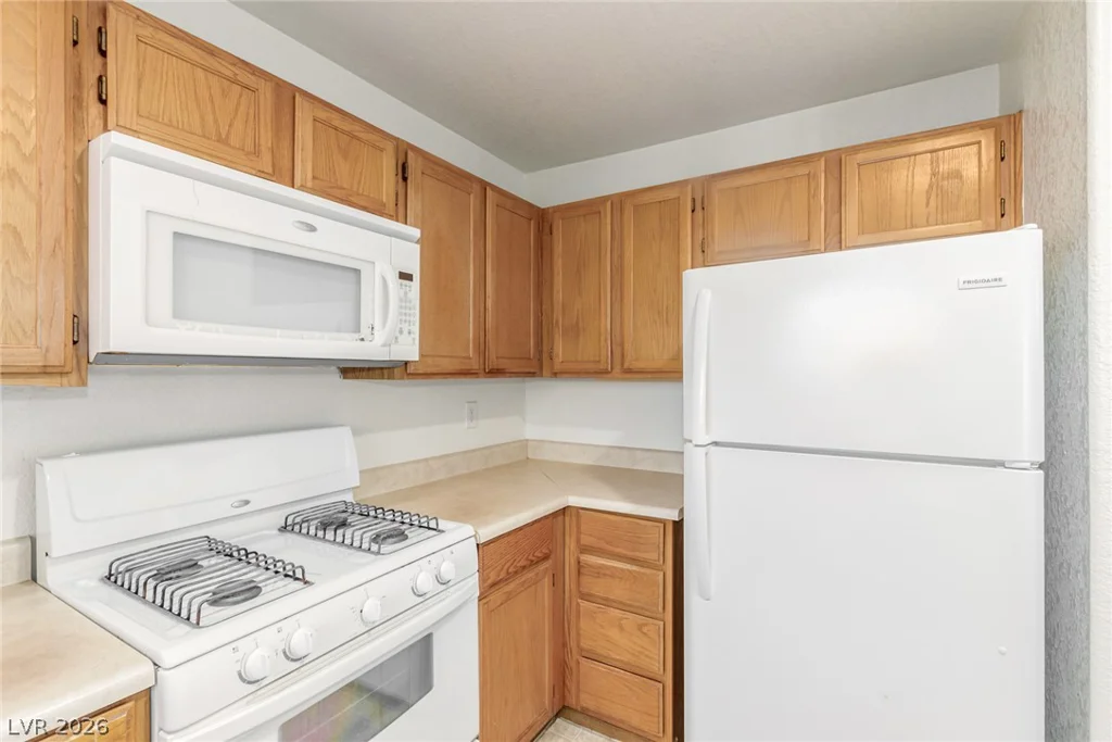 5072 Rainbow, Las Vegas, NV 89118