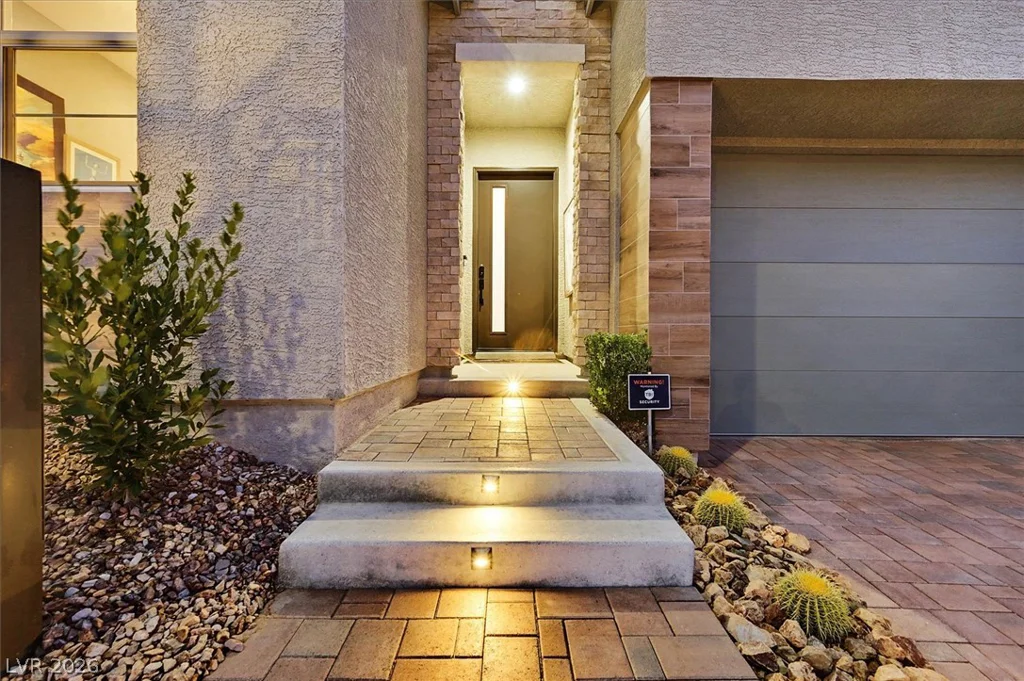 10130 Copper Meadow, Las Vegas, NV 89166