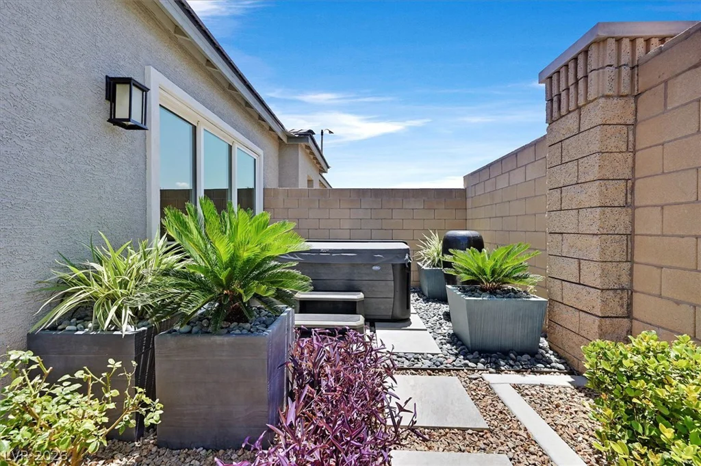10130 Copper Meadow, Las Vegas, NV 89166