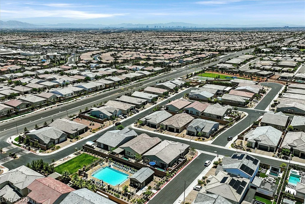 10130 Copper Meadow, Las Vegas, NV 89166