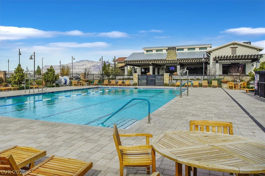 10130 Copper Meadow, Las Vegas, NV 89166